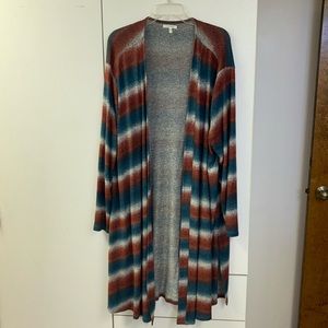 Maurice’s size 3 cardigan